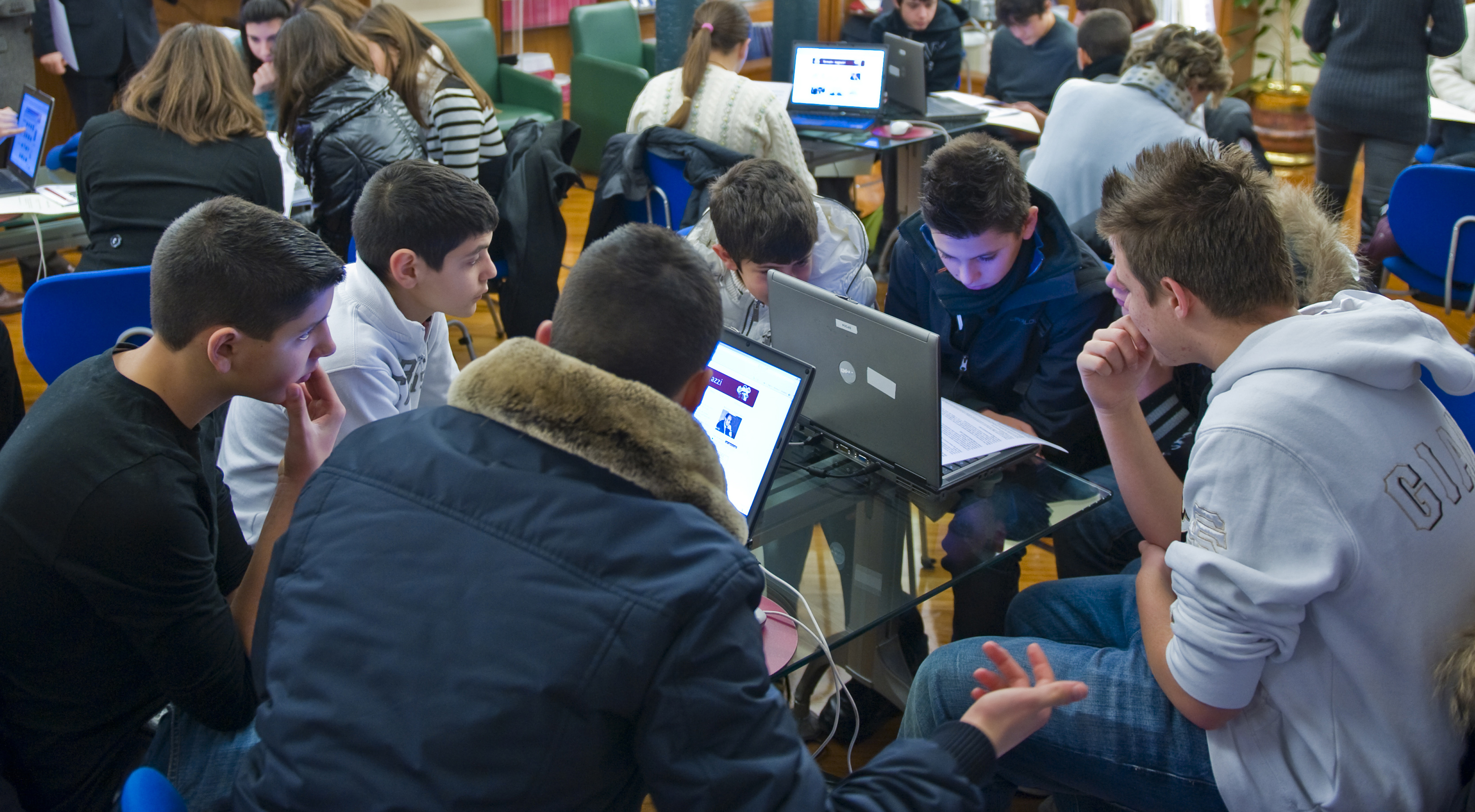 Senato Ragazzi, si va in linea!